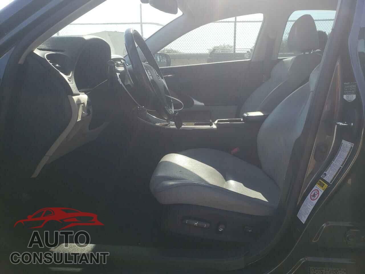 LEXUS IS 2009 - JTHBK262192084532
