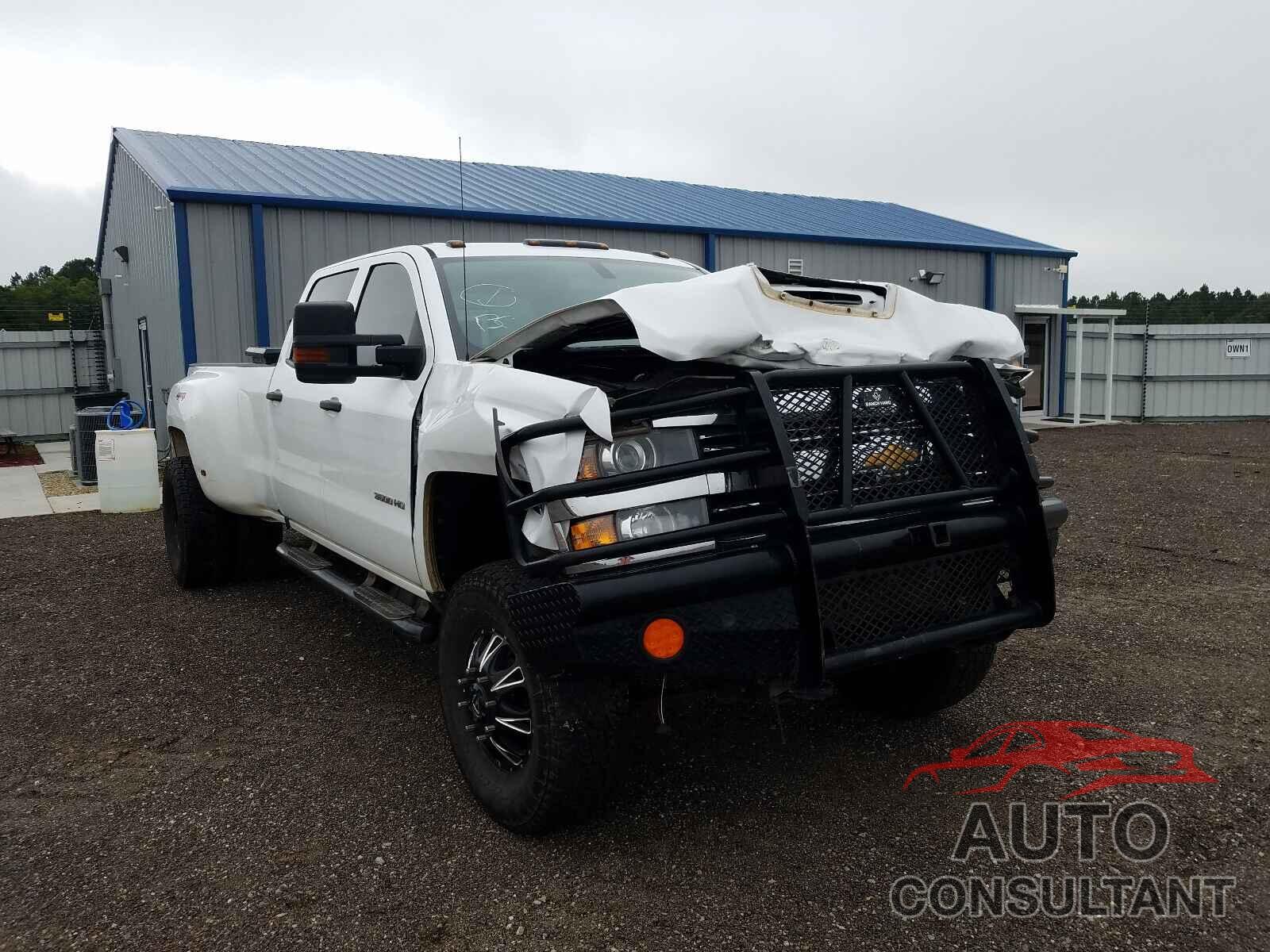 CHEVROLET SILVERADO 2018 - 1GC4KYCY5JF150924