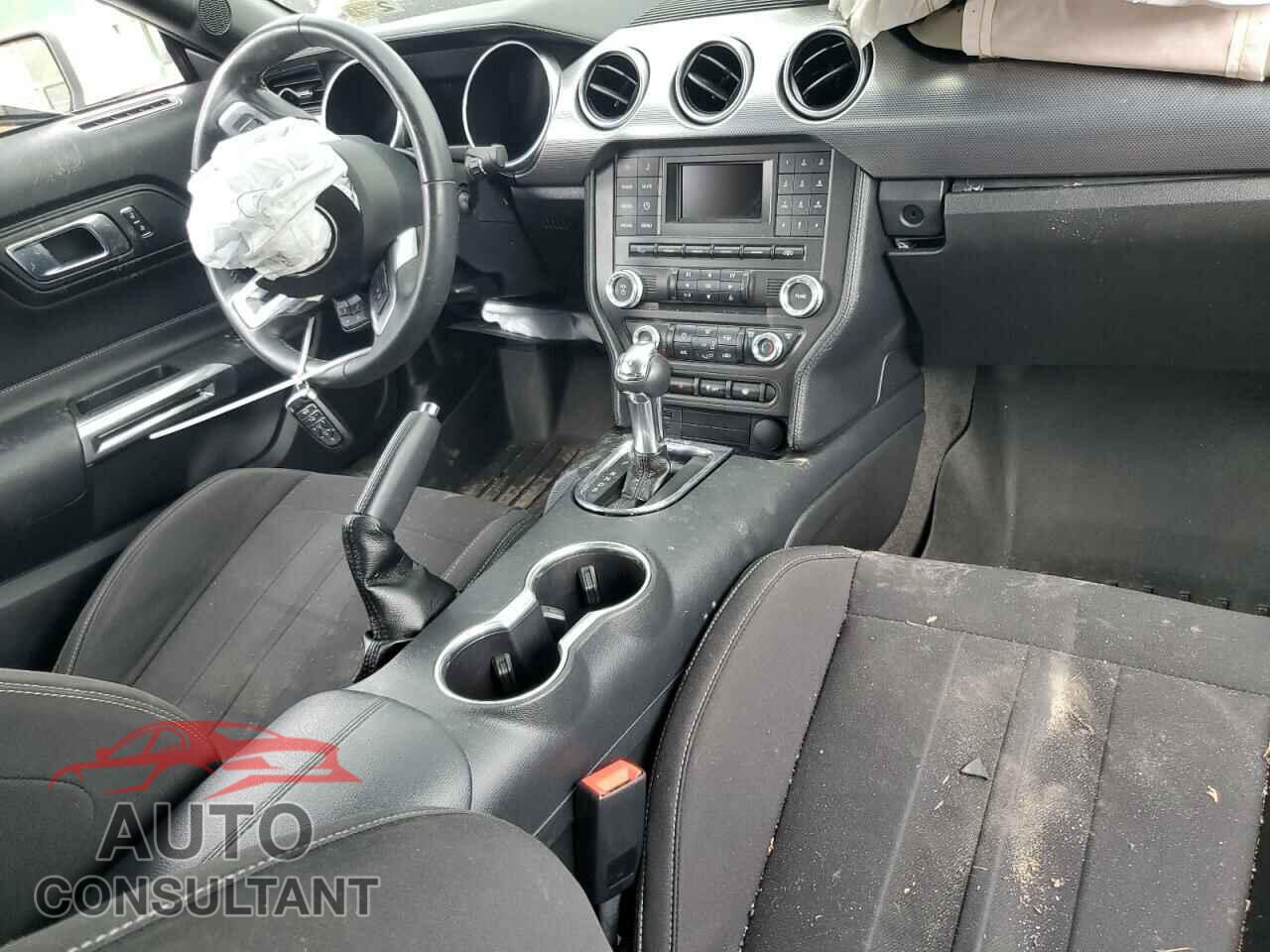FORD MUSTANG 2018 - 1FA6P8CF7J5100997