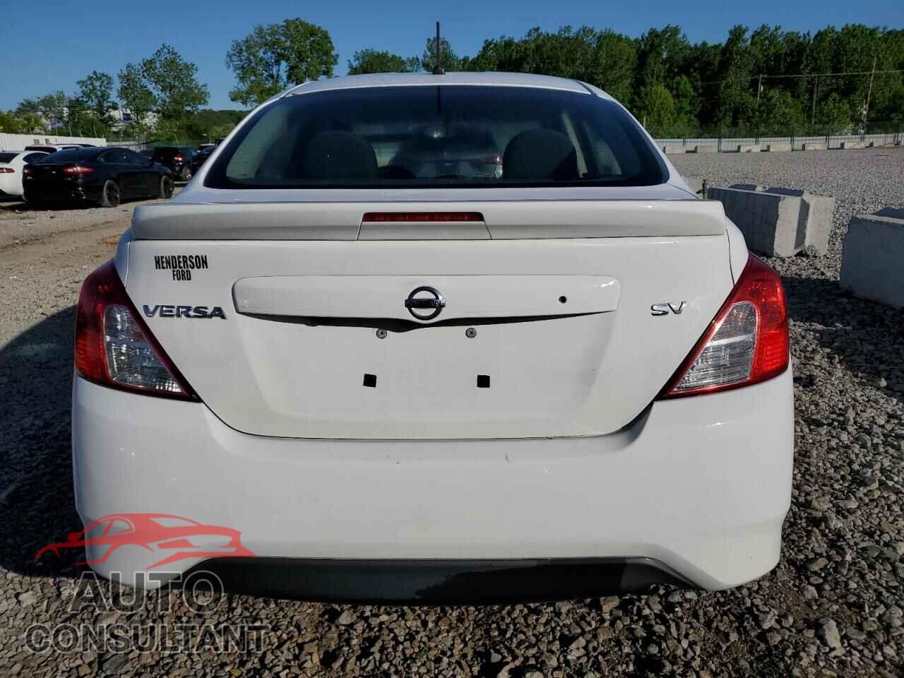 NISSAN VERSA 2019 - 3N1CN7AP3KL843086