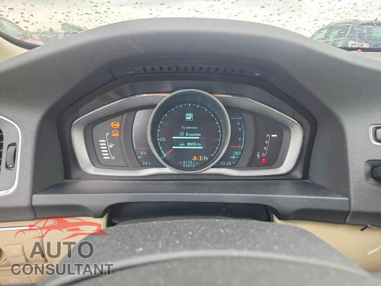 VOLVO S60 2015 - YV140MFB4F1306357