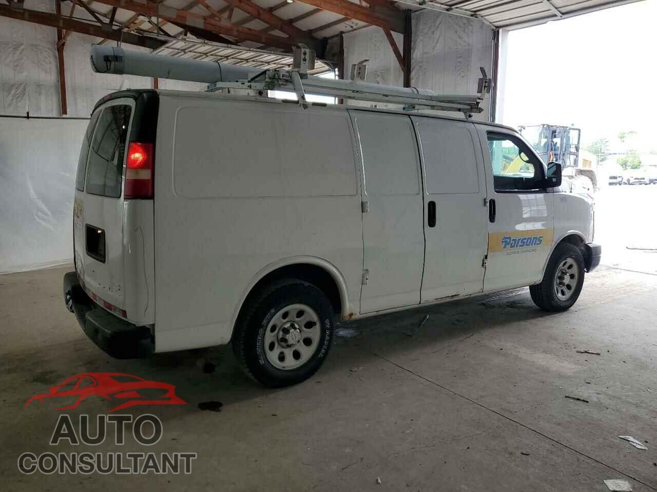 CHEVROLET EXPRESS 2013 - 1GCSGAFX8D1124404