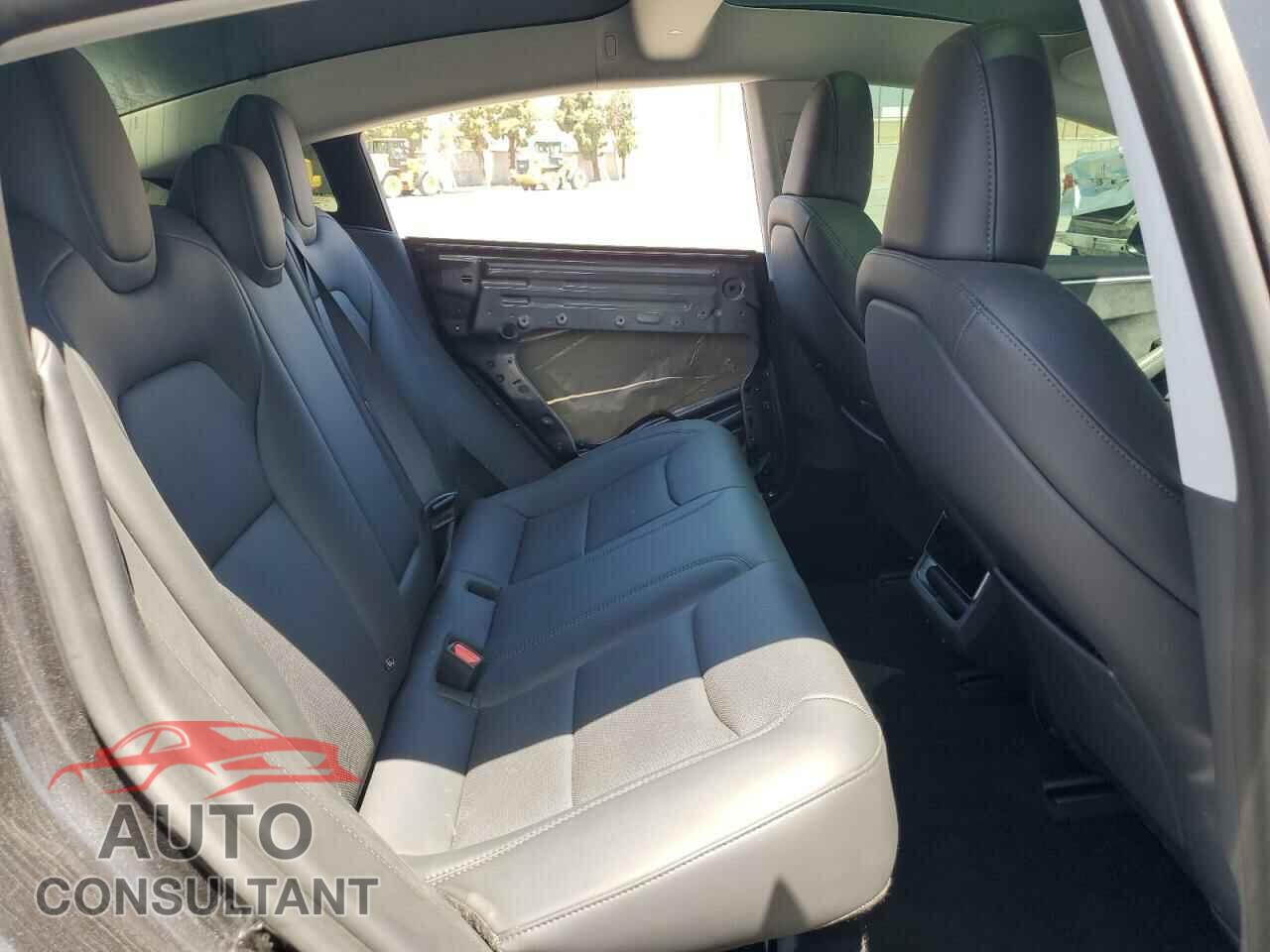 TESLA MODEL 3 2024 - 5YJ3E1EB1RF793760