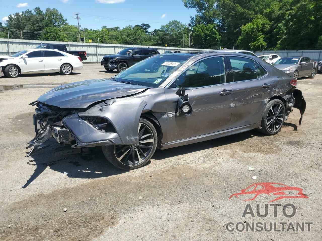 TOYOTA CAMRY 2018 - 4T1BZ1HK3JU001725