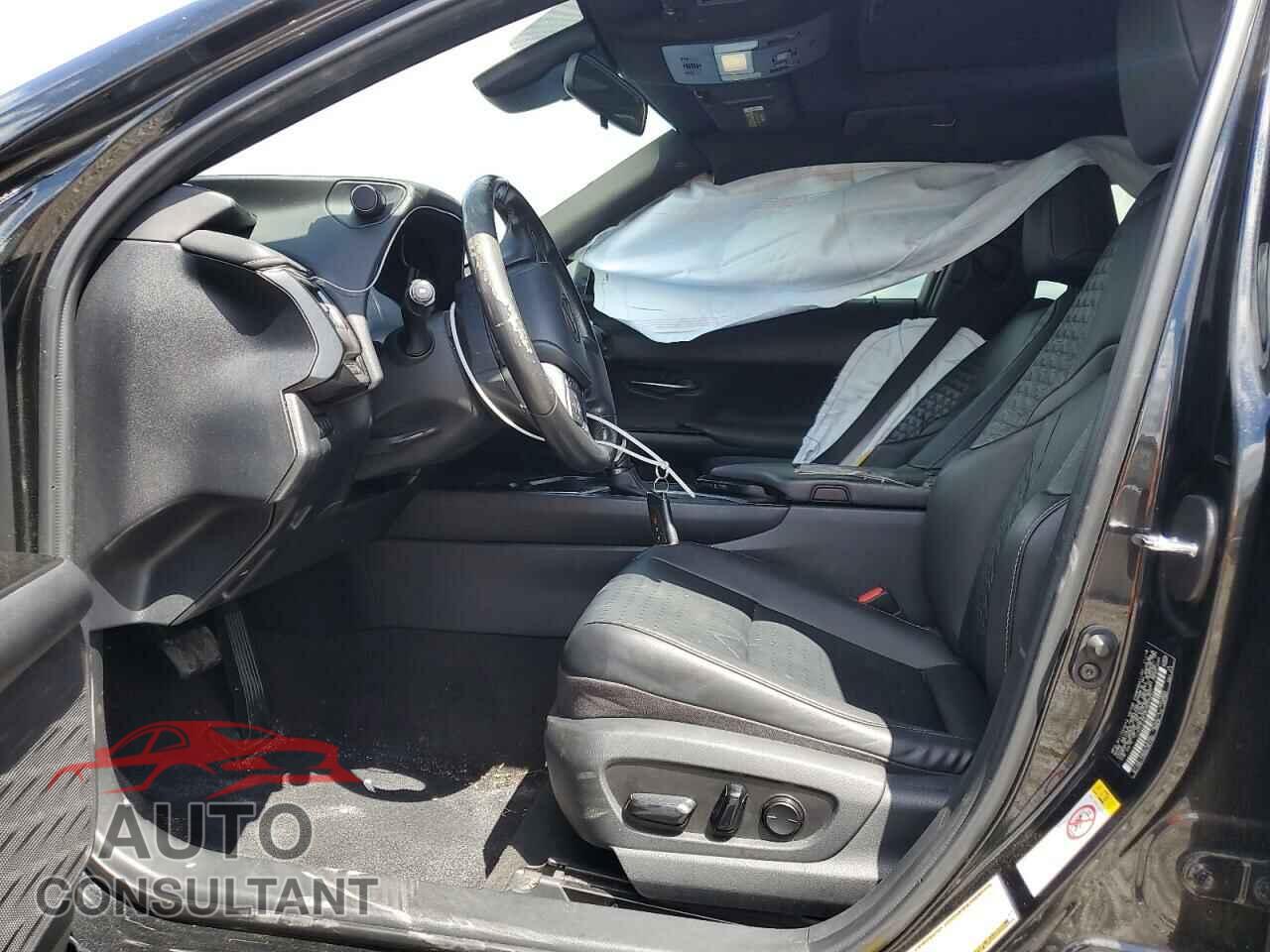 LEXUS UX 200 2019 - JTHY3JBH3K2005427