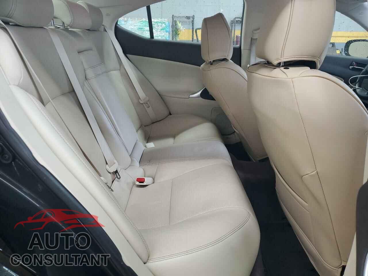 LEXUS IS 2012 - JTHCE5C23C5002713