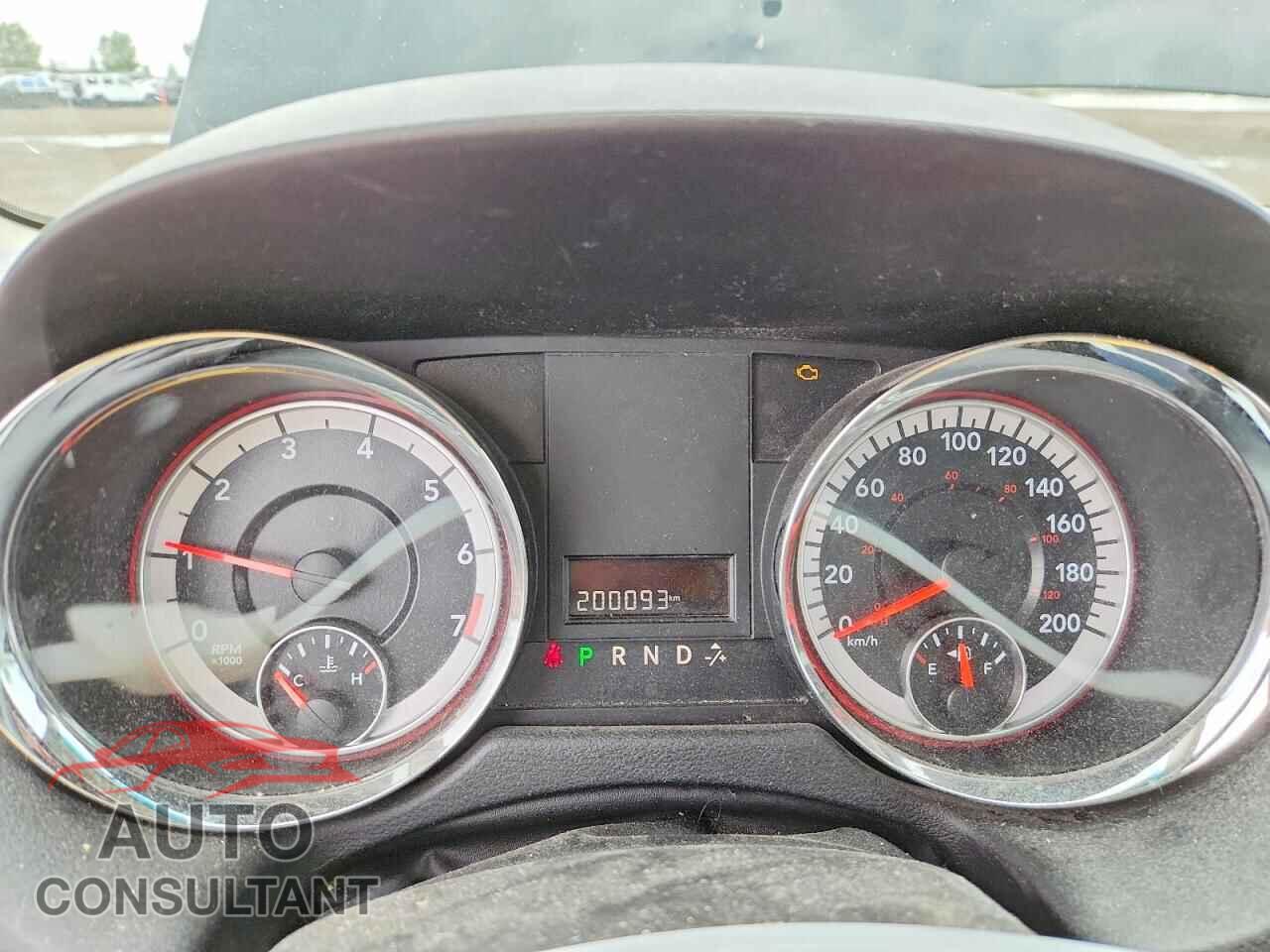 DODGE CARAVAN 2015 - 2C4RDGBG8FR558417