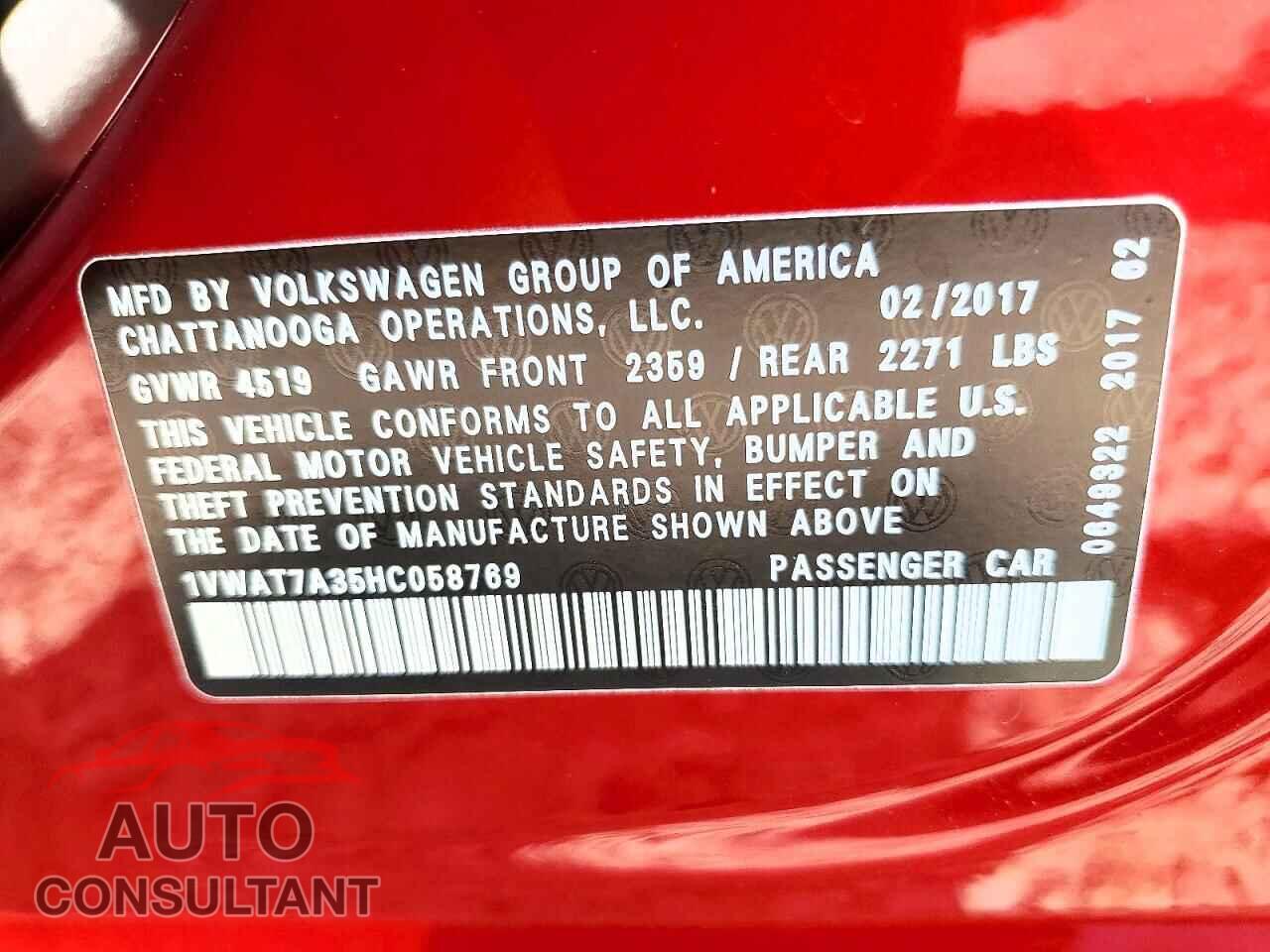 VOLKSWAGEN PASSAT 2017 - 1VWAT7A35HC058769