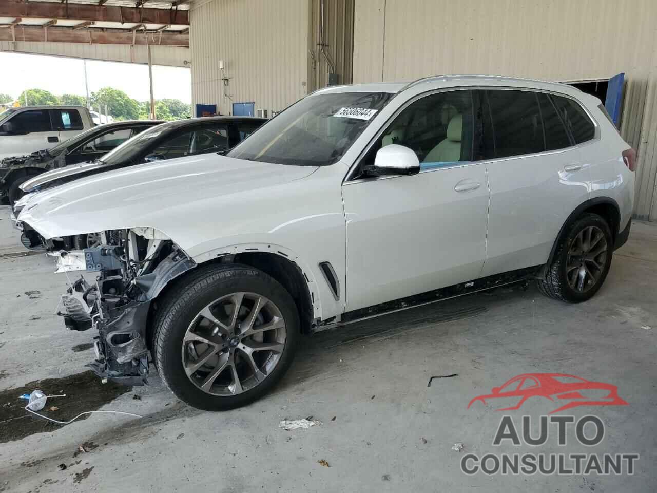 BMW X5 2022 - 5UXCR6C06N9N26393