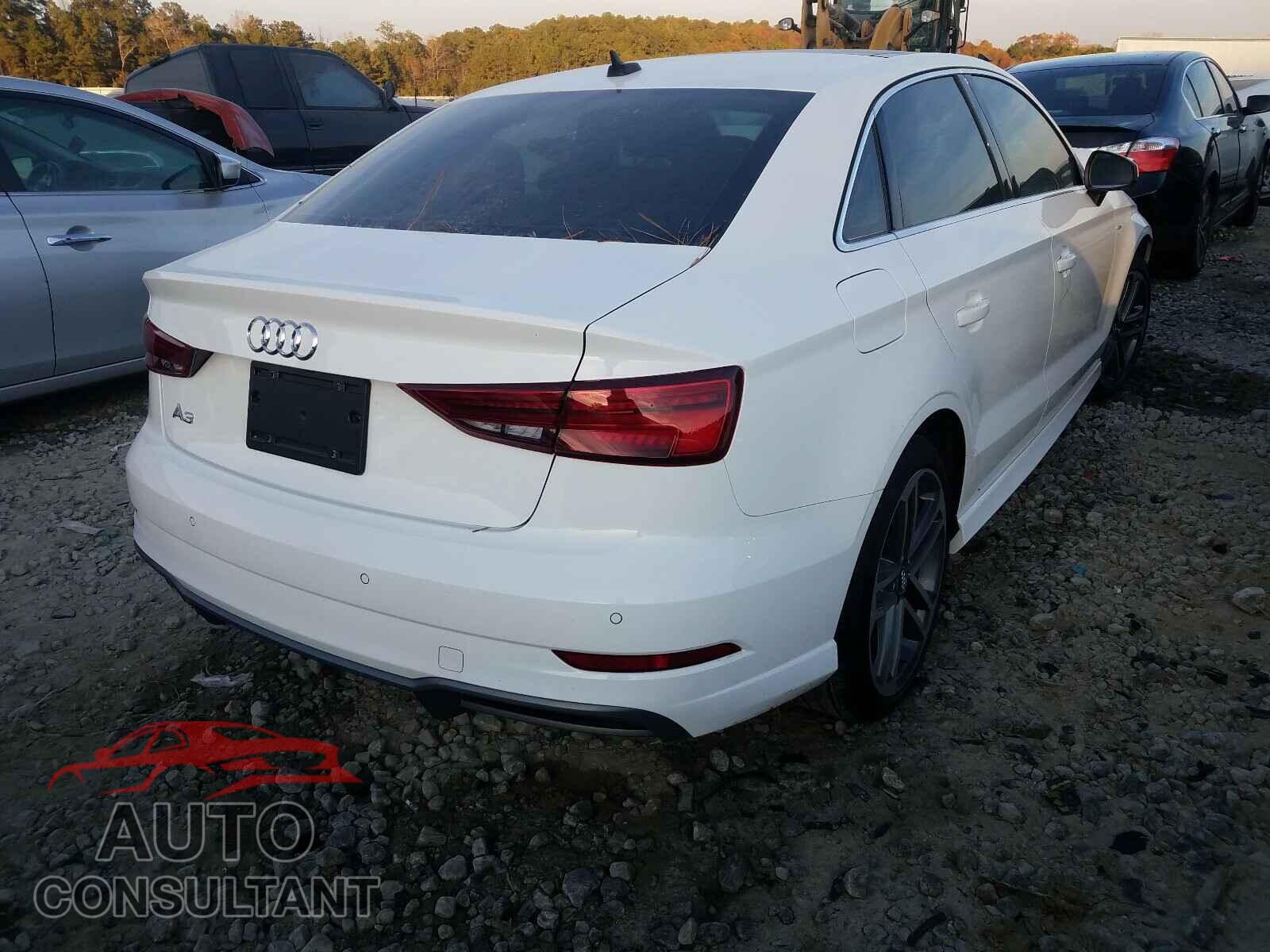 AUDI A3 2019 - WAUGUGFF5K1011450