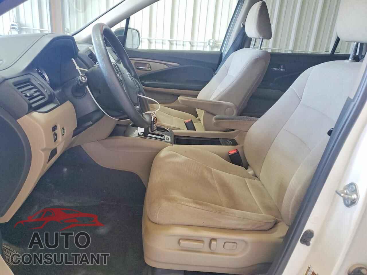 HONDA PILOT 2017 - 5FNYF5H31HB039996