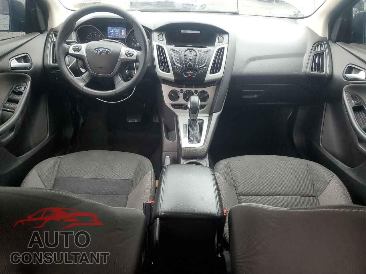 FORD FOCUS 2014 - 1FADP3F2XEL205747