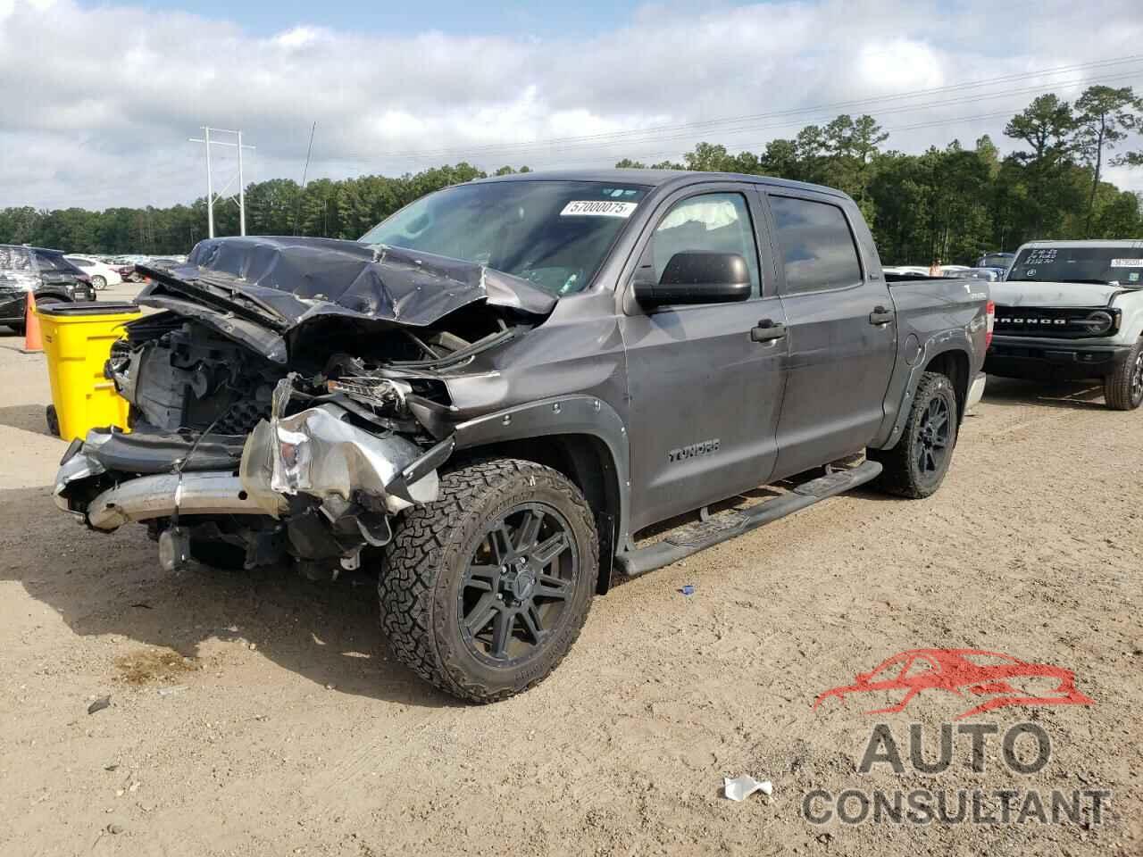 TOYOTA TUNDRA 2018 - 5TFEM5F10JX128173