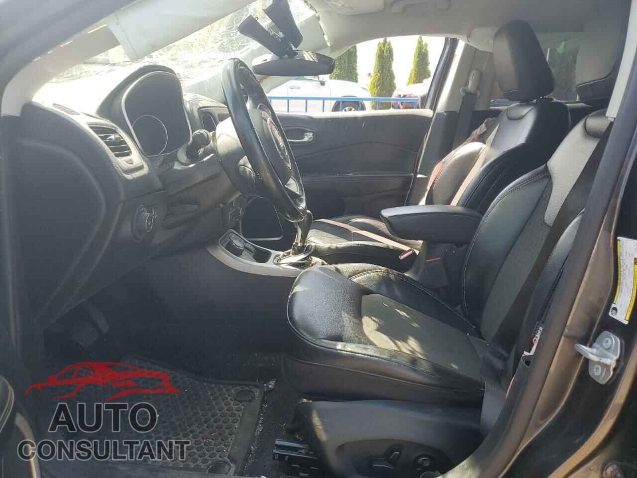 JEEP COMPASS 2019 - 3C4NJDBB4KT847182
