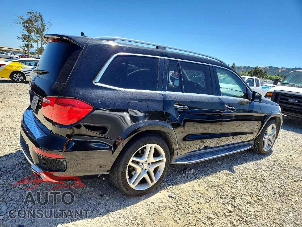 MERCEDES-BENZ GL-CLASS 2015 - 4JGDF7DEXFA498012