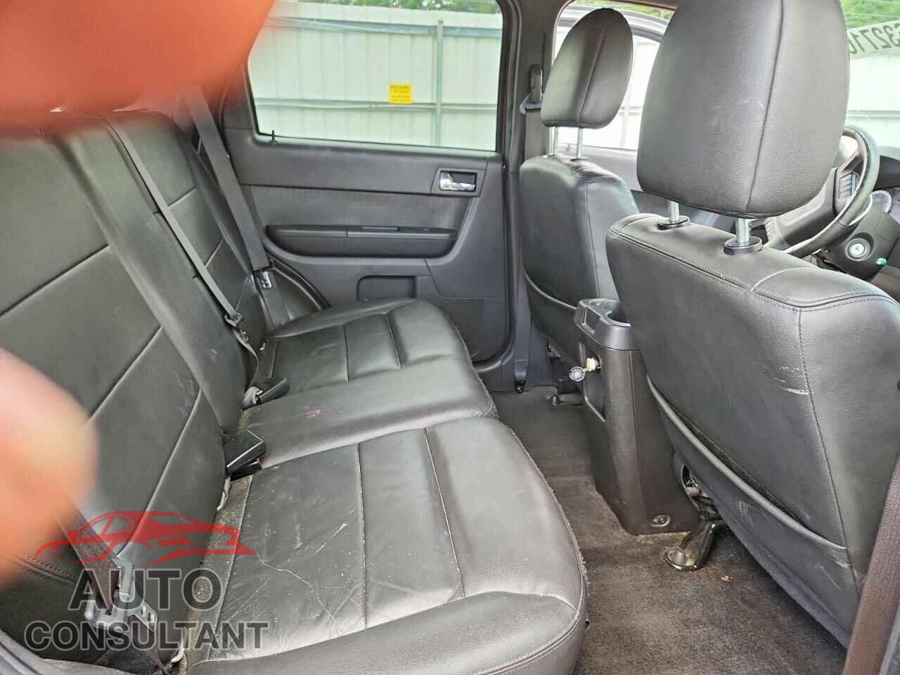 FORD ESCAPE 2010 - 1FMCU0E73AKA32367