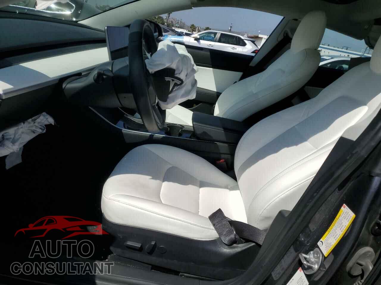 TESLA MODEL 3 2018 - 5YJ3E1EB6JF122217