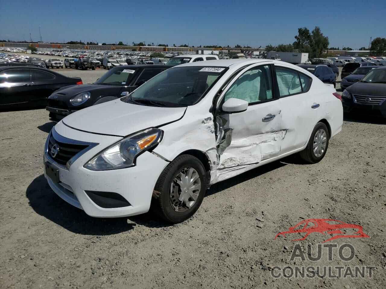 NISSAN VERSA 2019 - 3N1CN7AP1KL842258