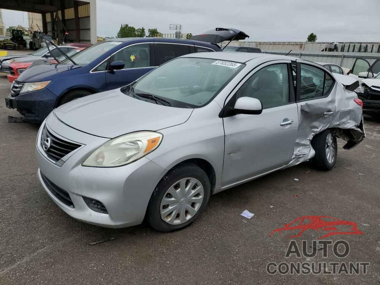 NISSAN VERSA 2012 - 3N1CN7AP5CL811483