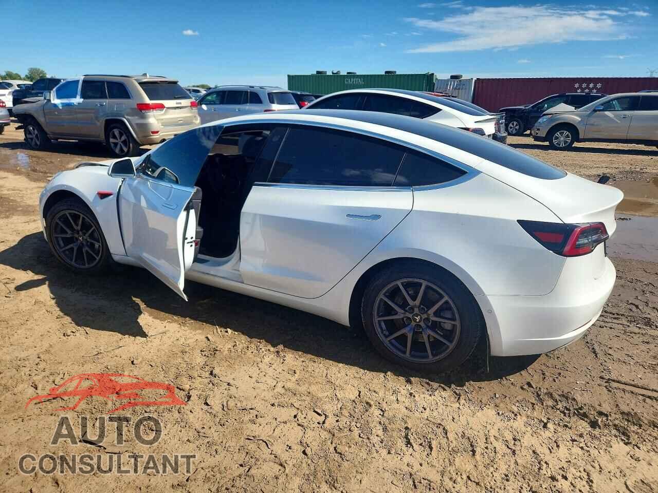 TESLA MODEL 3 2019 - 5YJ3E1EB6KF193807