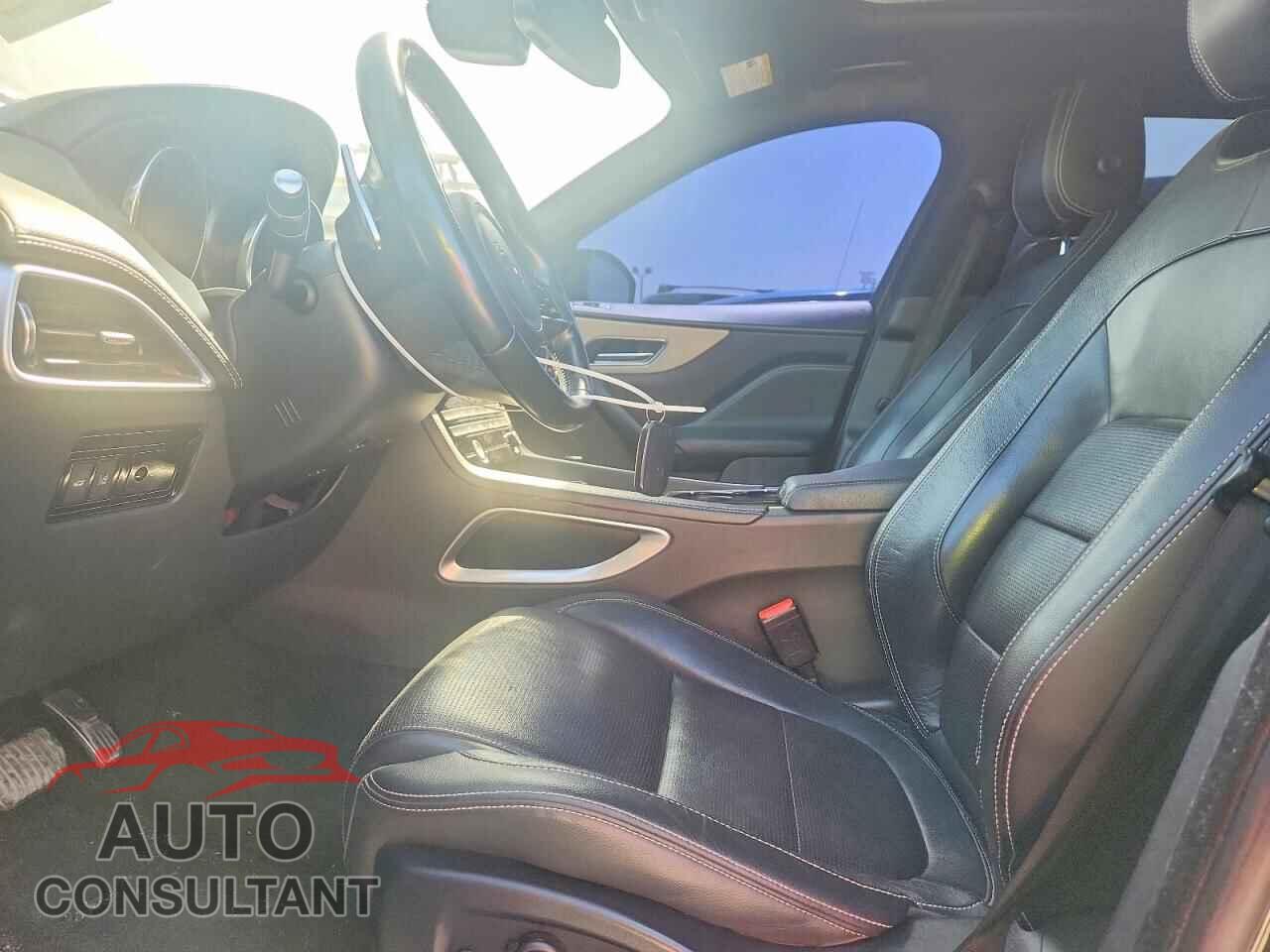 JAGUAR F-PACE 2017 - SADCM2BV2HA099940