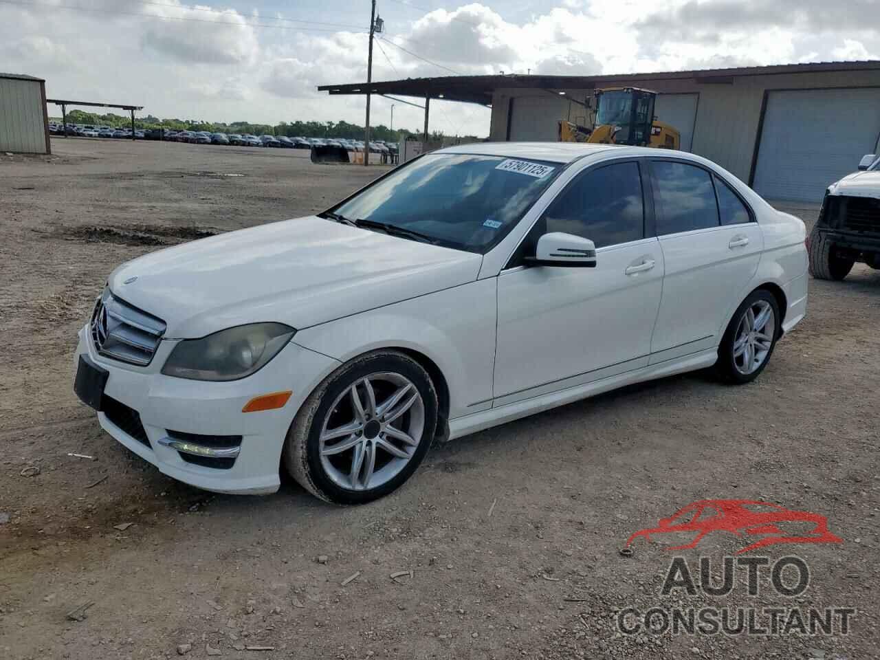 MERCEDES-BENZ C-CLASS 2013 - WDDGF4HB4DA770587