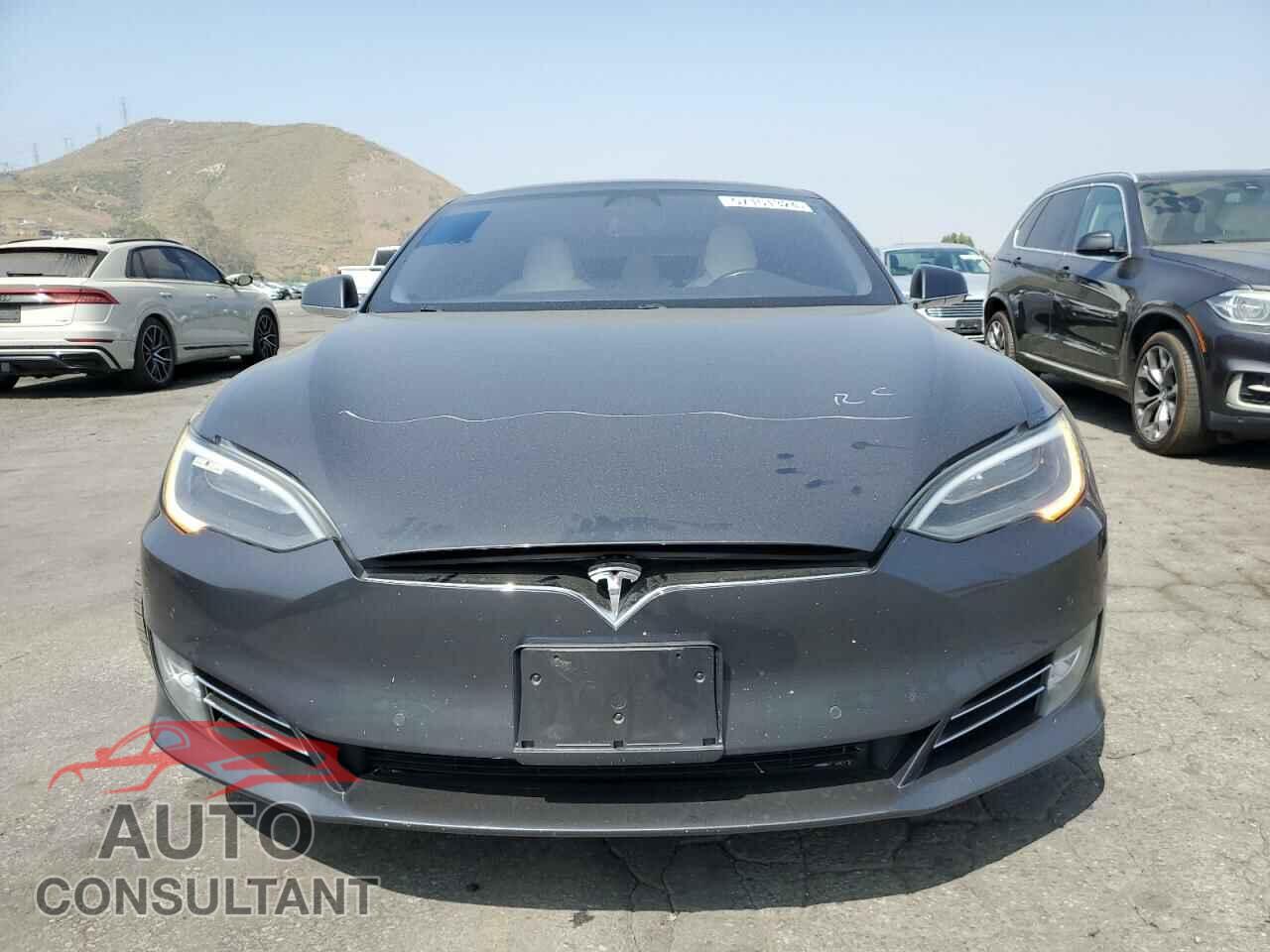 TESLA MODEL S 2018 - 5YJSA1E43JF281351
