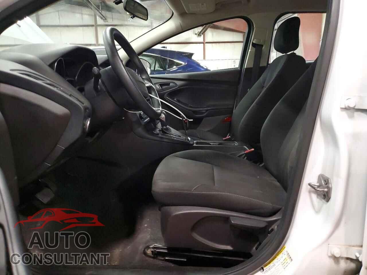 FORD FOCUS 2016 - 1FADP3E20GL281188