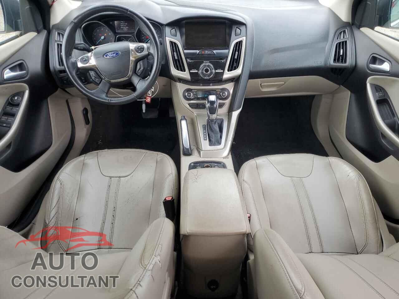 FORD FOCUS 2012 - 1FAHP3H28CL288218