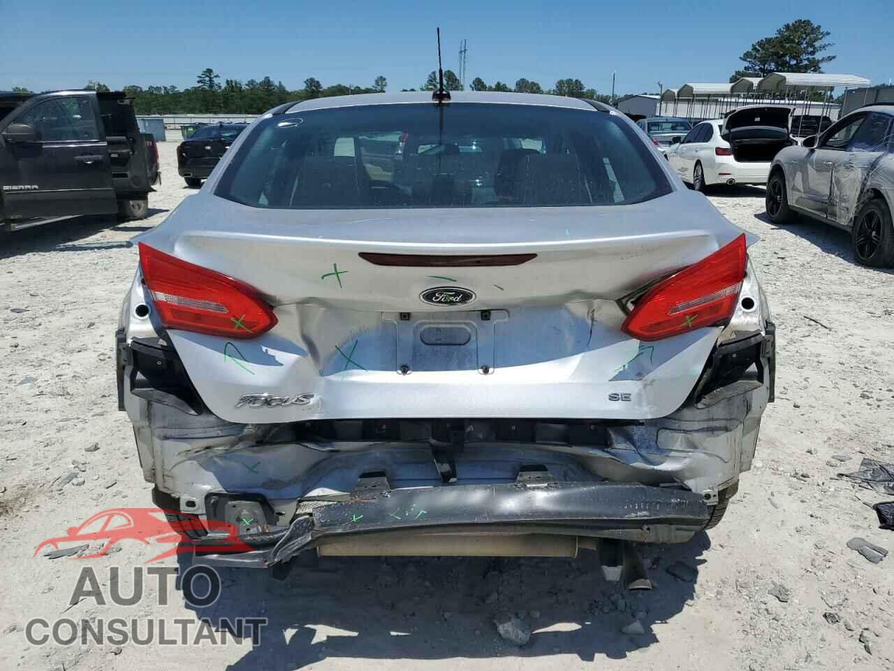 FORD FOCUS 2017 - 1FADP3F27HL223918