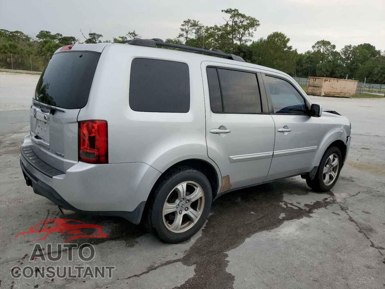 HONDA PILOT 2013 - 5FNYF4H41DB050896