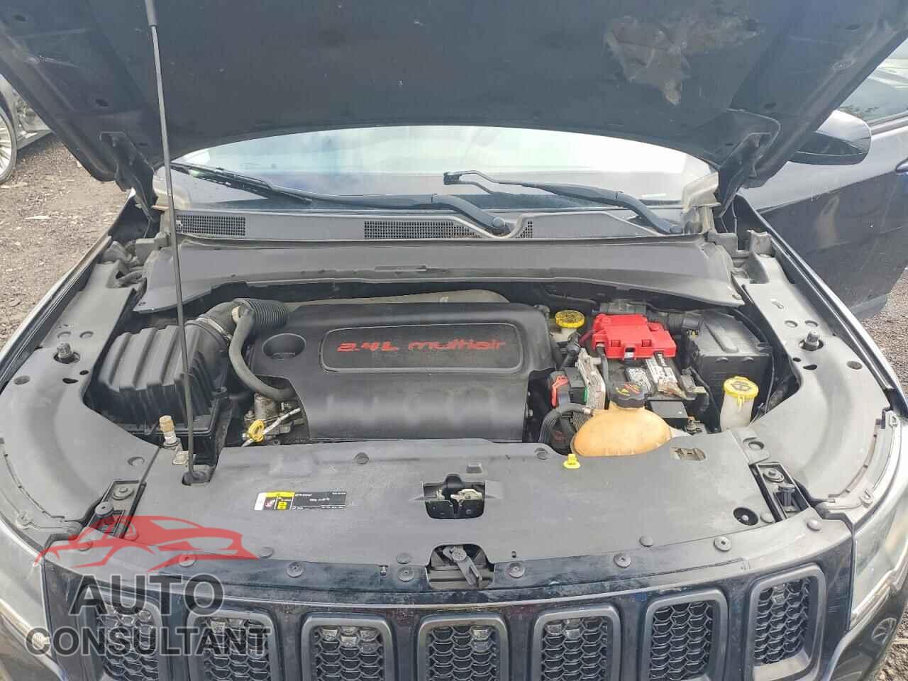 JEEP COMPASS 2018 - 3C4NJDBB3JT280543