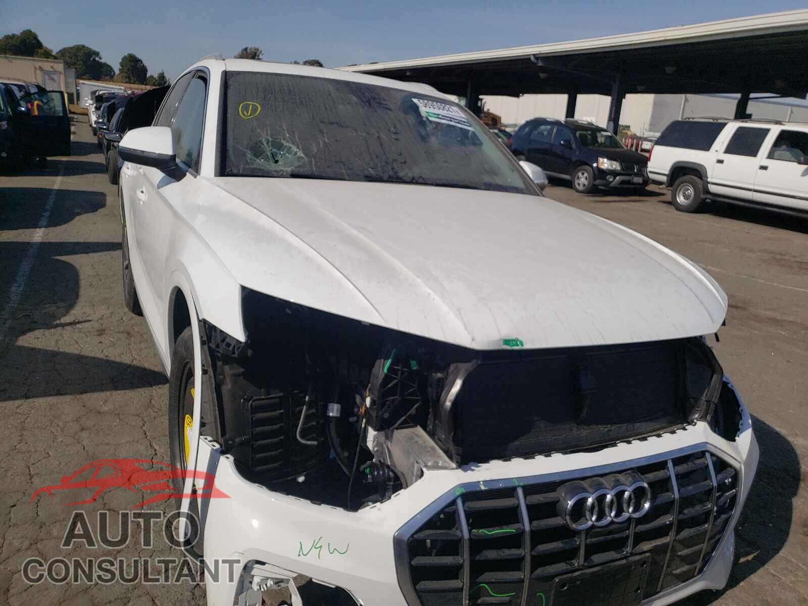AUDI Q5 2021 - WA1BAAFY3M2109596