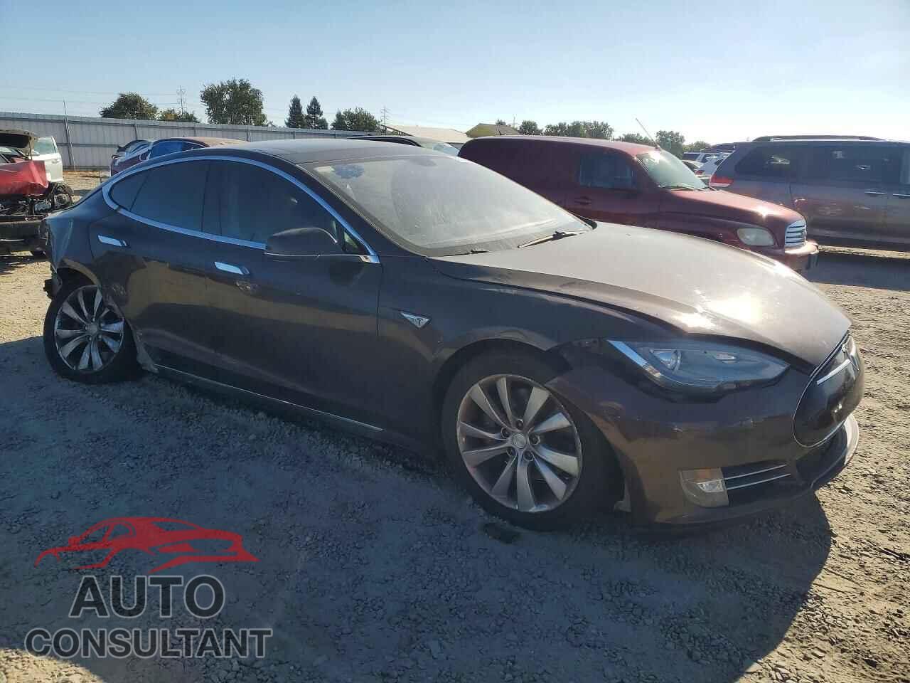 TESLA MODEL S 2013 - 5YJSA1CN1DFP27464
