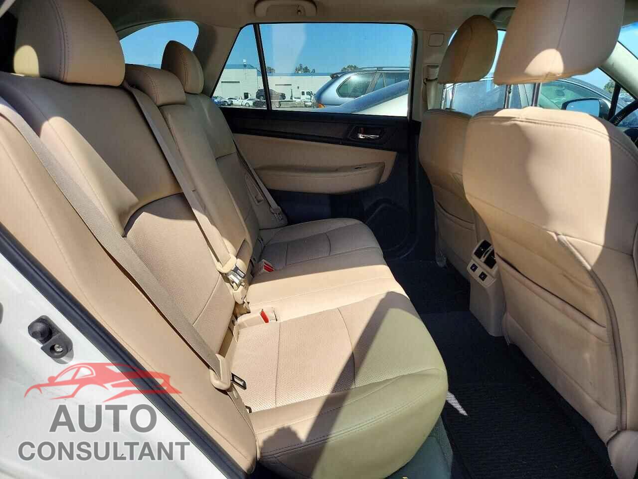 SUBARU OUTBACK 2017 - 4S4BSENC8H3373702