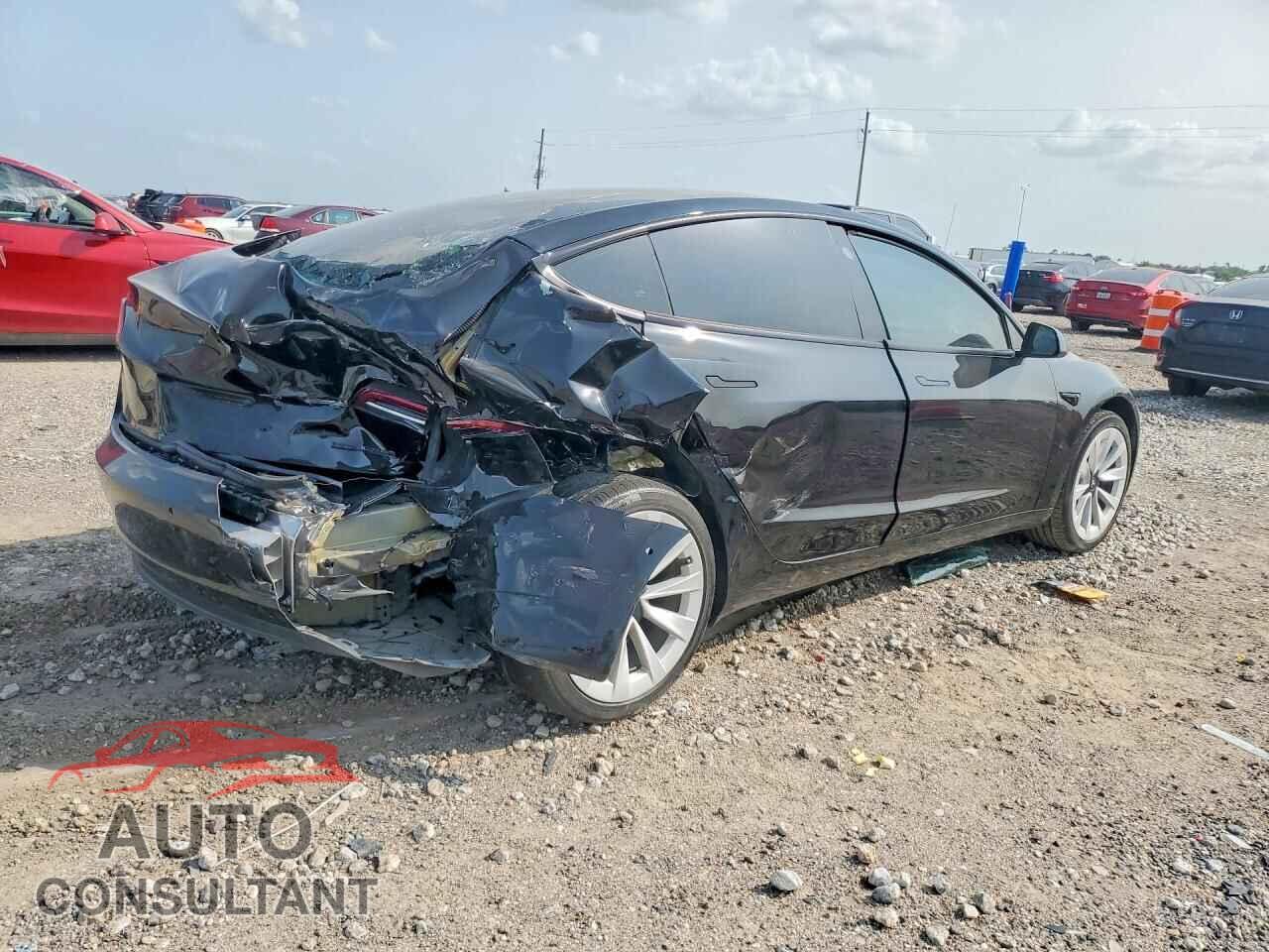 TESLA MODEL 3 2021 - 5YJ3E1EB3MF094218