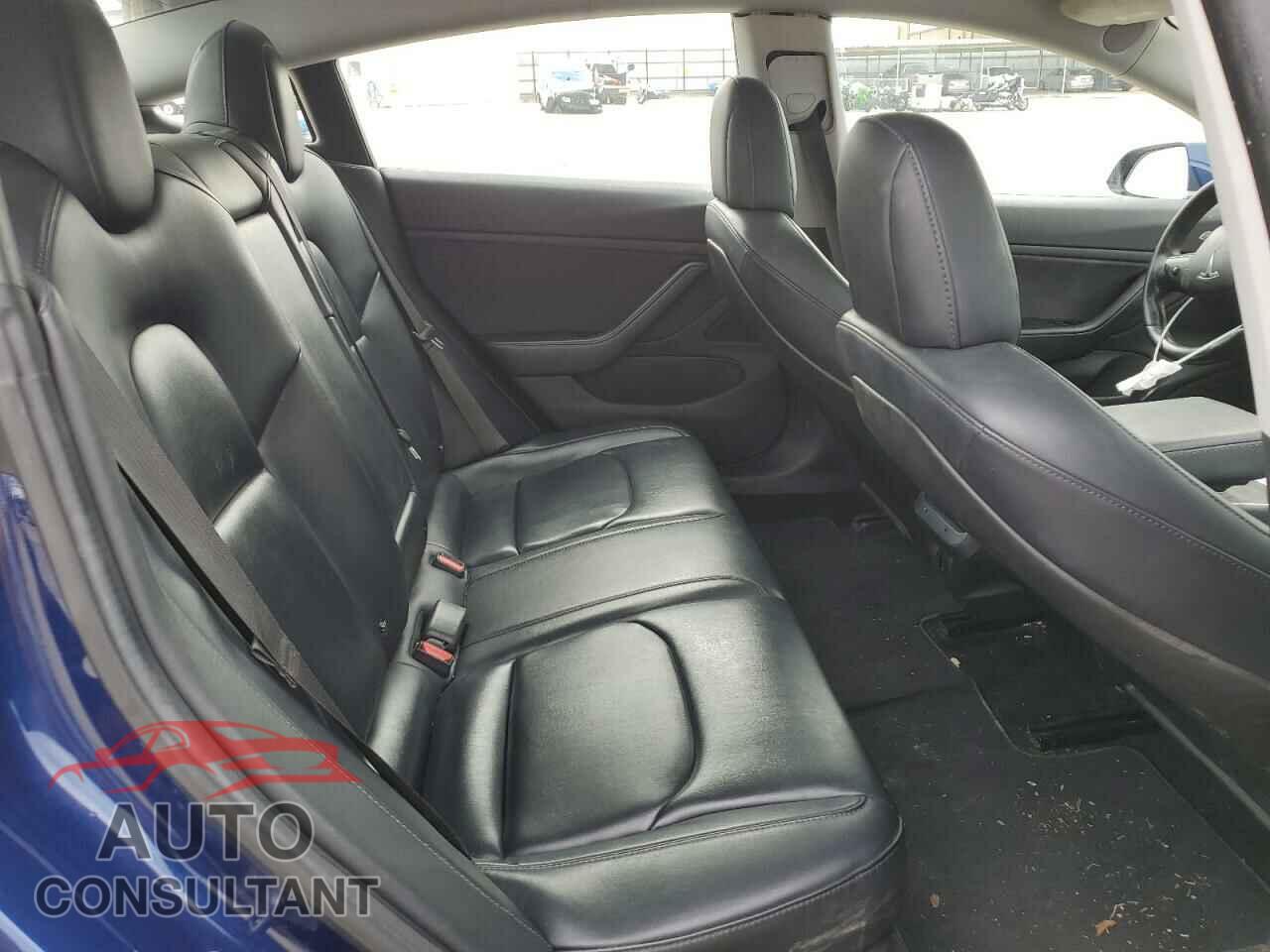 TESLA MODEL 3 2018 - 5YJ3E1EA6JF012310