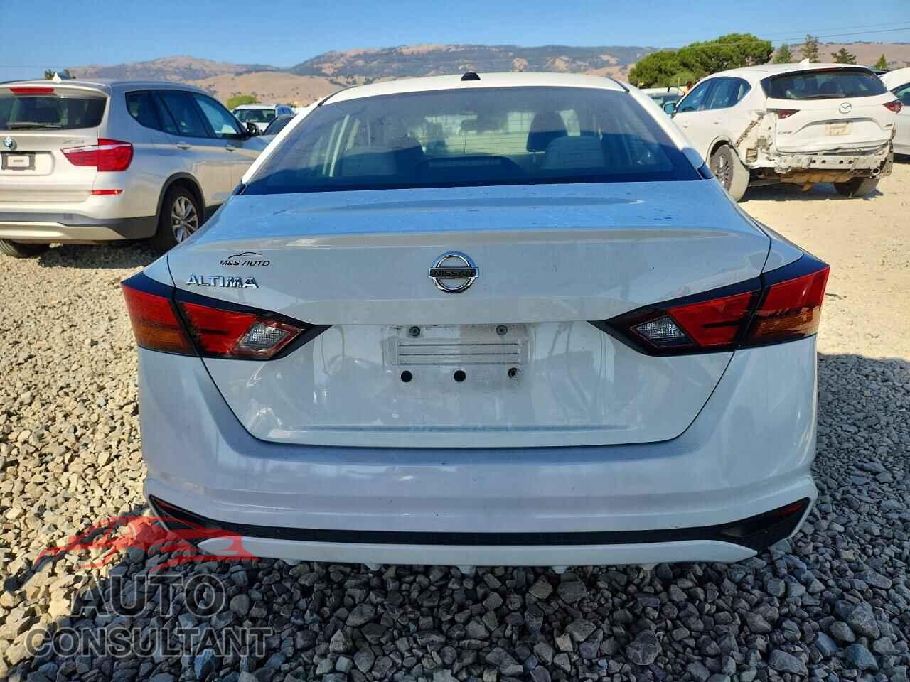 NISSAN ALTIMA 2019 - 1N4BL4BVXKC196620