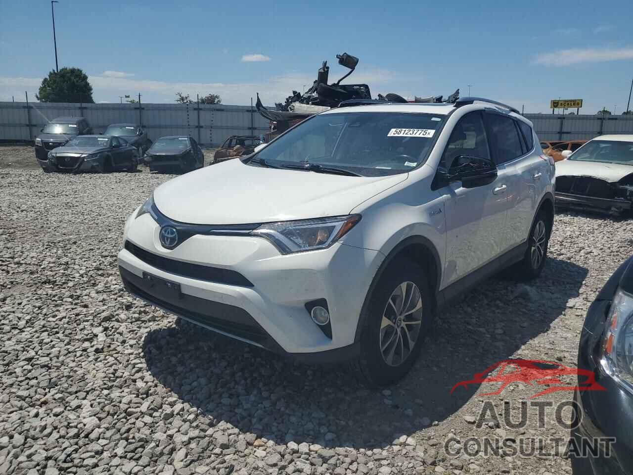 TOYOTA RAV4 2017 - JTMRJREV9HD077550