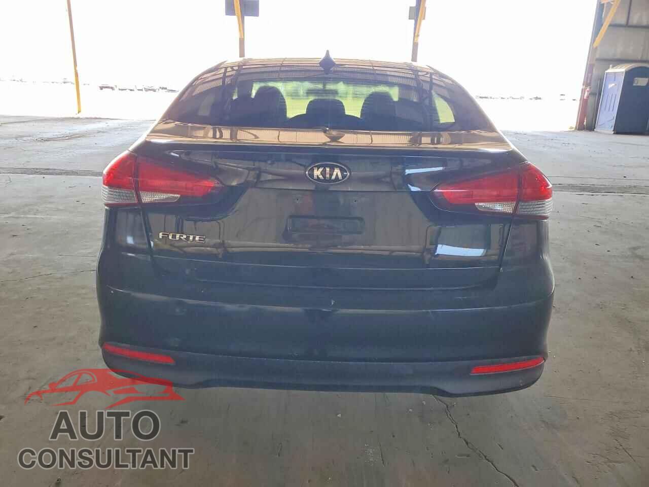 KIA FORTE 2017 - 3KPFK4A70HE084668