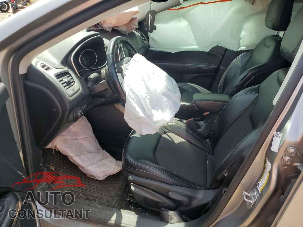 JEEP COMPASS 2021 - 3C4NJDBB0MT514822