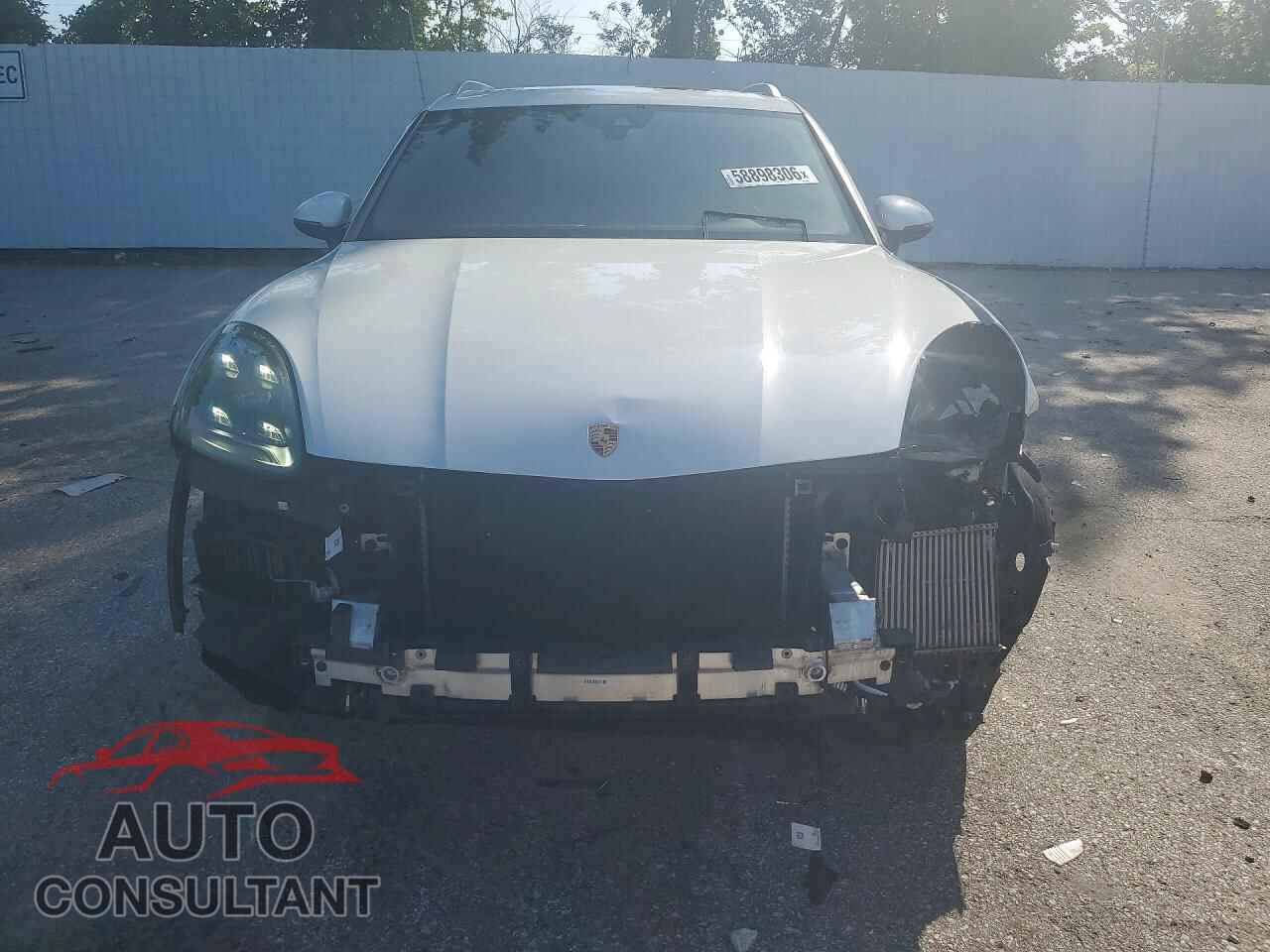 PORSCHE CAYENNE 2019 - WP1AA2AY0KDA04366