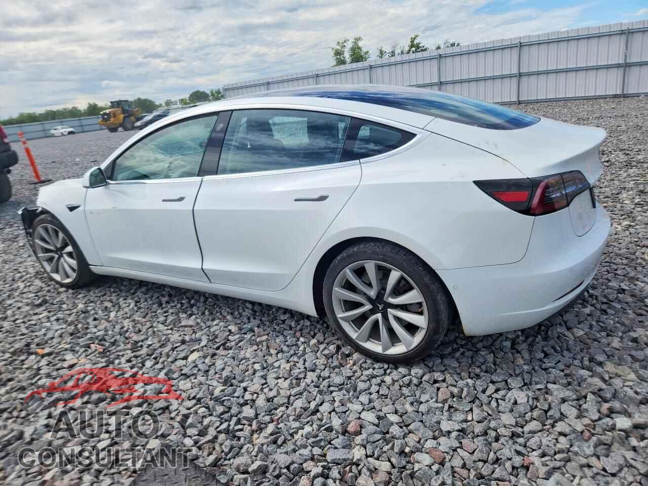 TESLA MODEL 3 2018 - 5YJ3E1EA0JF050020