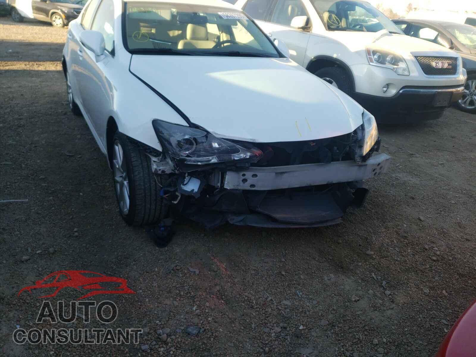 LEXUS IS 2012 - JTHCF5C29C5056384