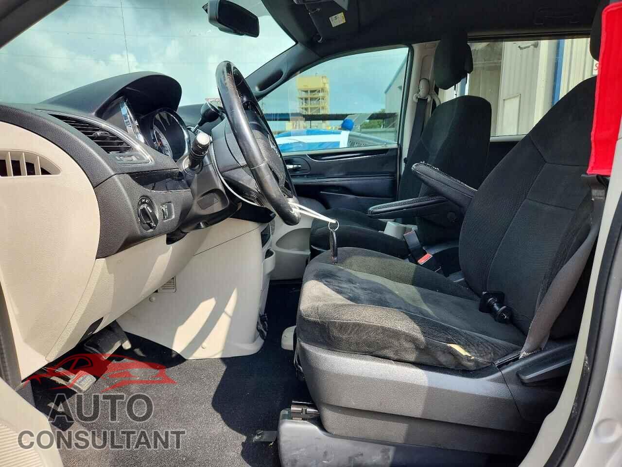 DODGE CARAVAN 2015 - 2C4RDGBG0FR642649