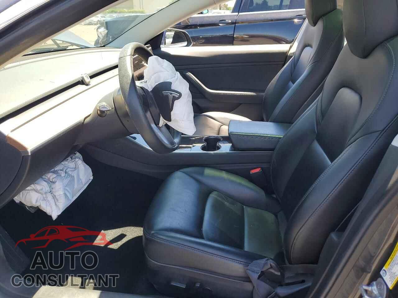 TESLA MODEL 3 2019 - 5YJ3E1EB0KF429545