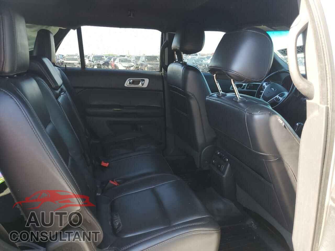 FORD EXPLORER 2011 - 1FMHK8F82BGA76804