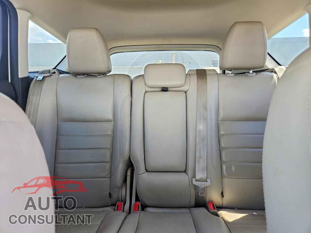 FORD ESCAPE 2015 - 1FMCU9J96FUA49364