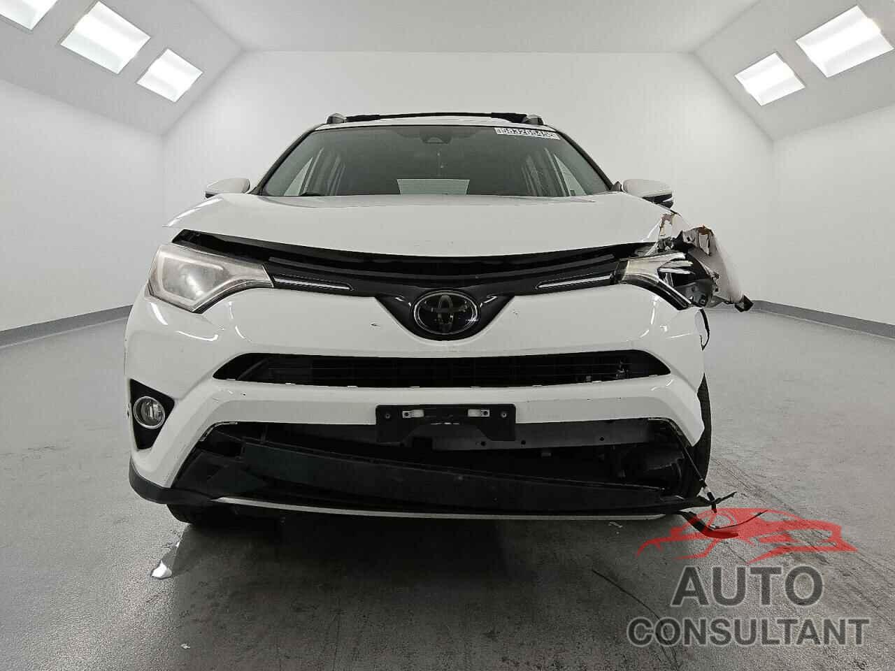 TOYOTA RAV4 2018 - JTMWFREV1JJ735535