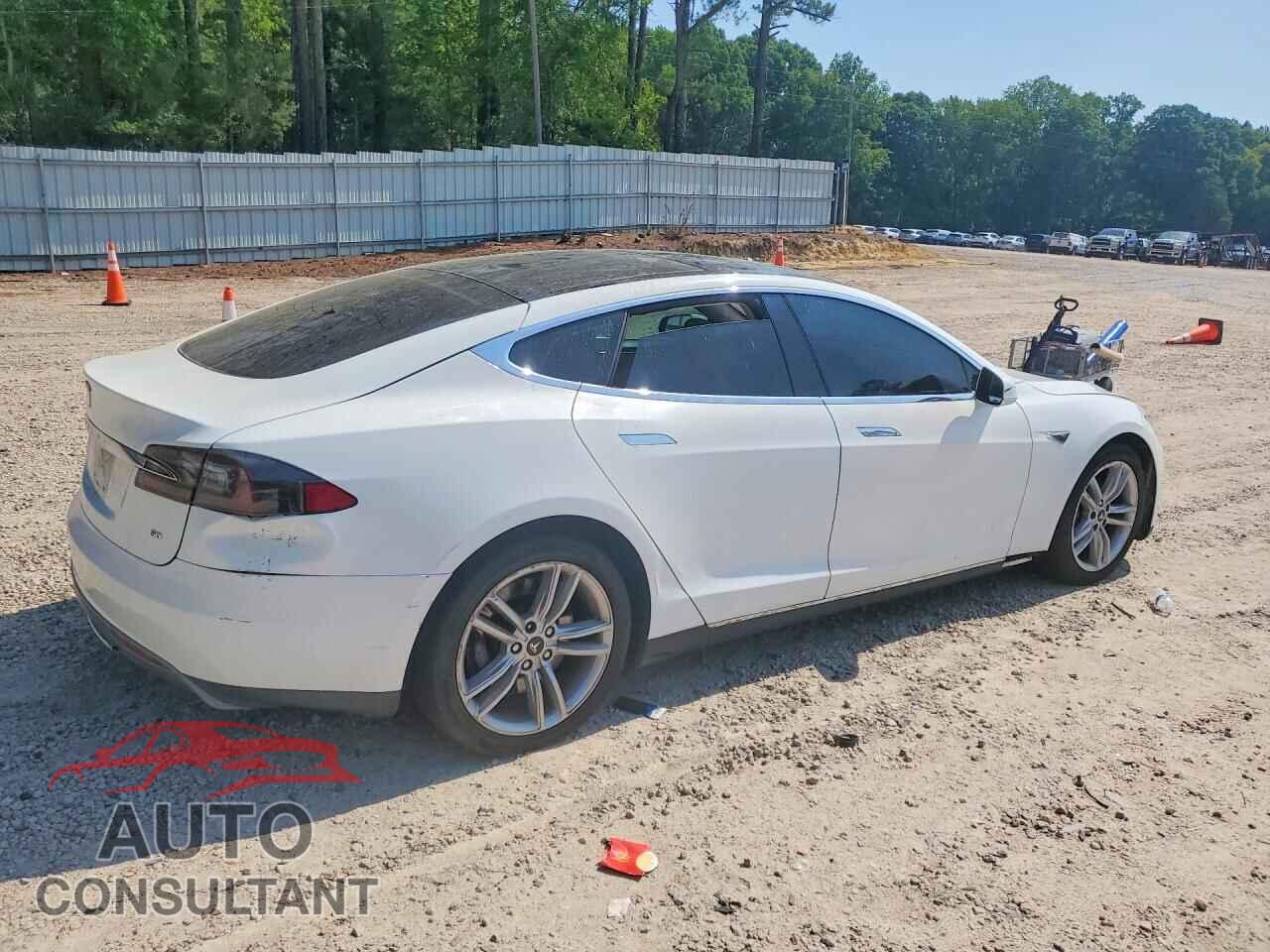 TESLA MODEL S 2013 - 5YJSA1AC0DFP10947